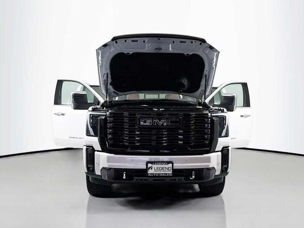 Used 2024 GMC Sierra 3500 Denali Ultimate AWD/4WD image 25