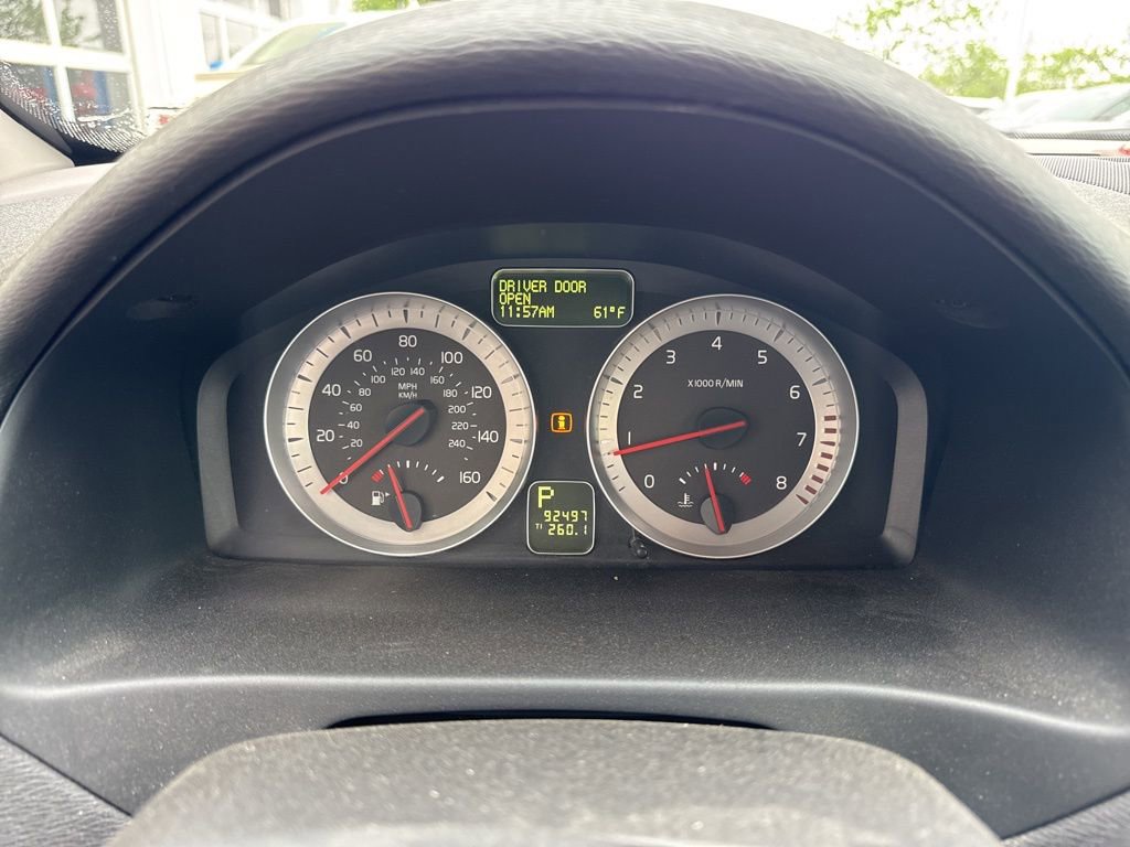 Used 2011 Volvo C70 T5 FWD image 4