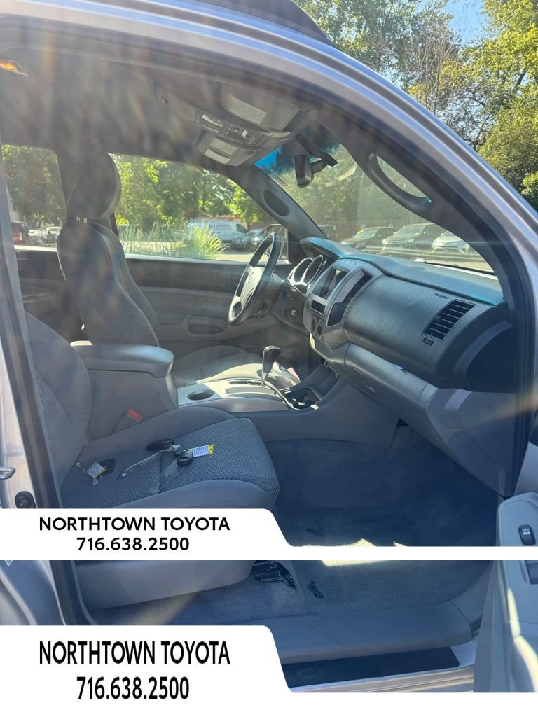 Used 2011 Toyota Tacoma 4x4 Double Cab w/ TRD Off-Road Pkg image 28