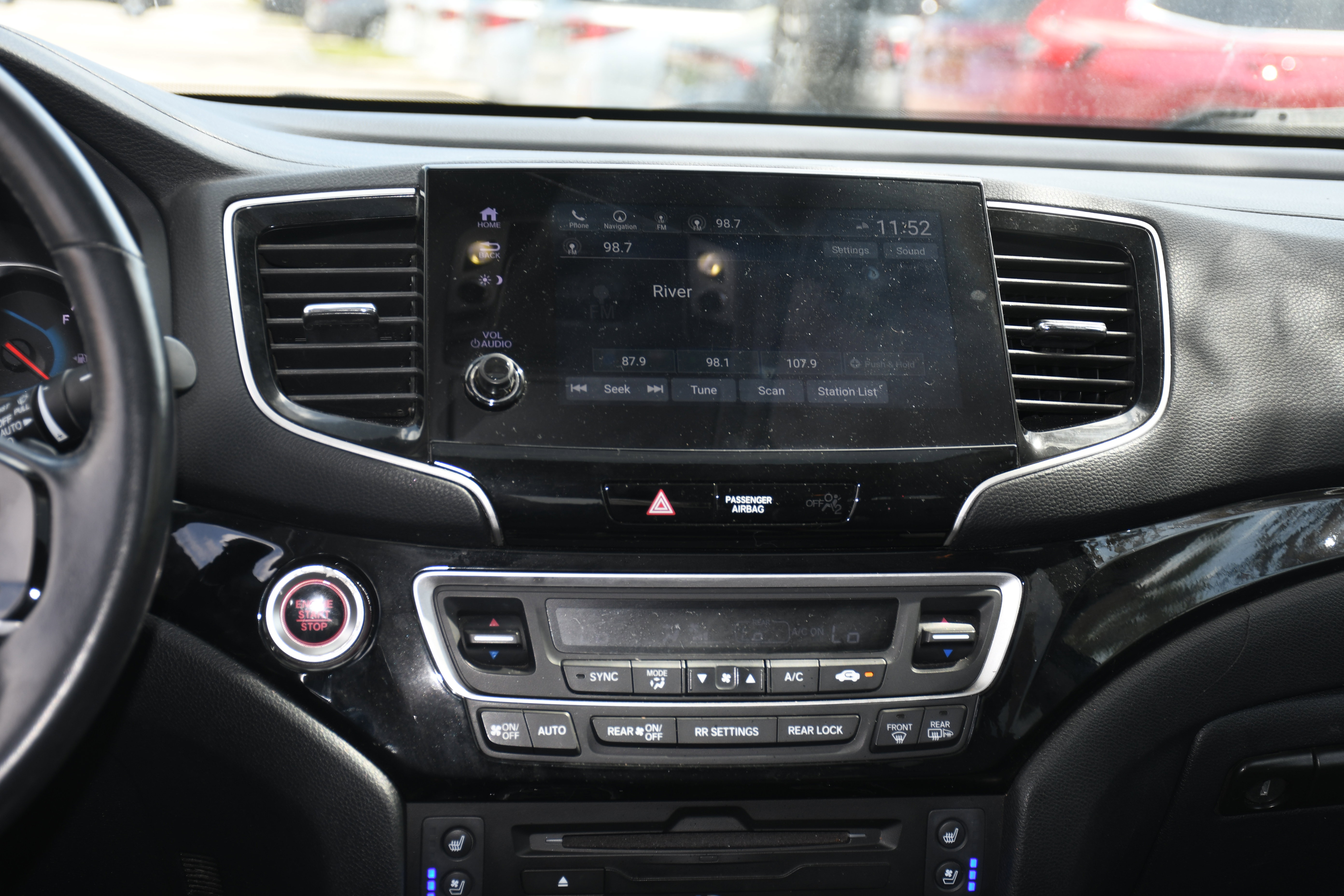 Used 2022 Honda Pilot Elite image 19