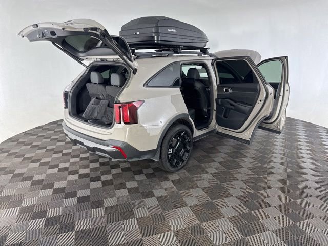 Certified 2025 Kia Sorento SX Prestige AWD/4WD image 16
