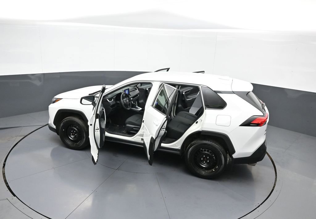 Certified 2024 Toyota RAV4 LE AWD/4WD image 43