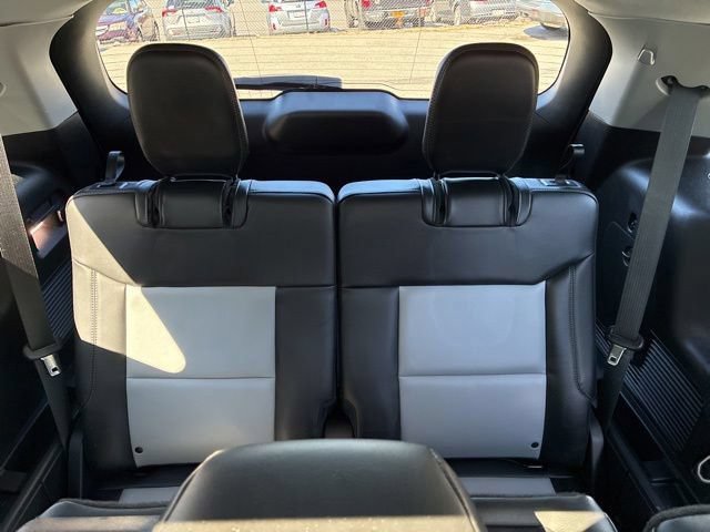 Certified 2023 Ford Explorer XLT w/ Equipment Group 202A AWD/4WD image 15