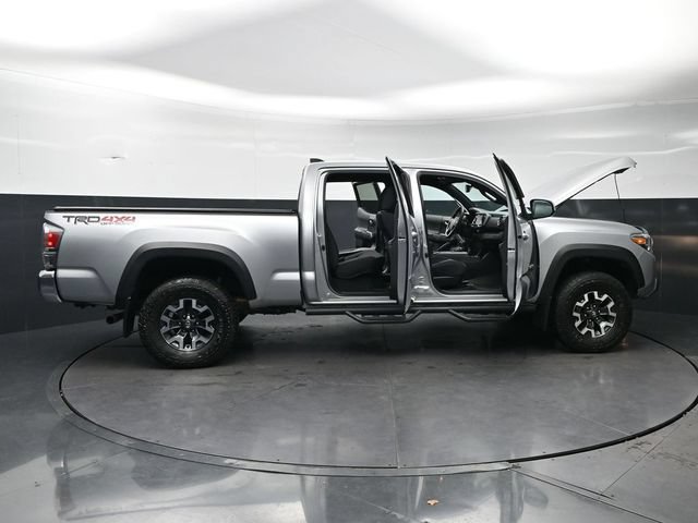 Used 2023 Toyota Tacoma TRD Off-Road AWD/4WD image 32