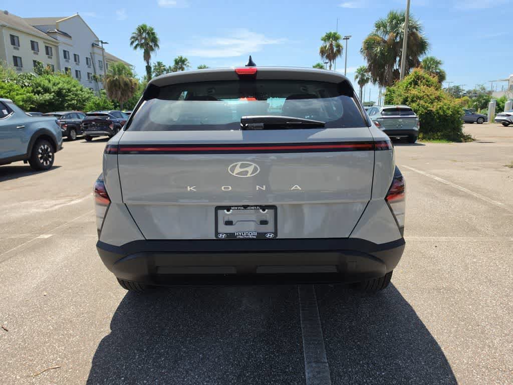 New 2027 Hyundai Kona SE FWD image 6