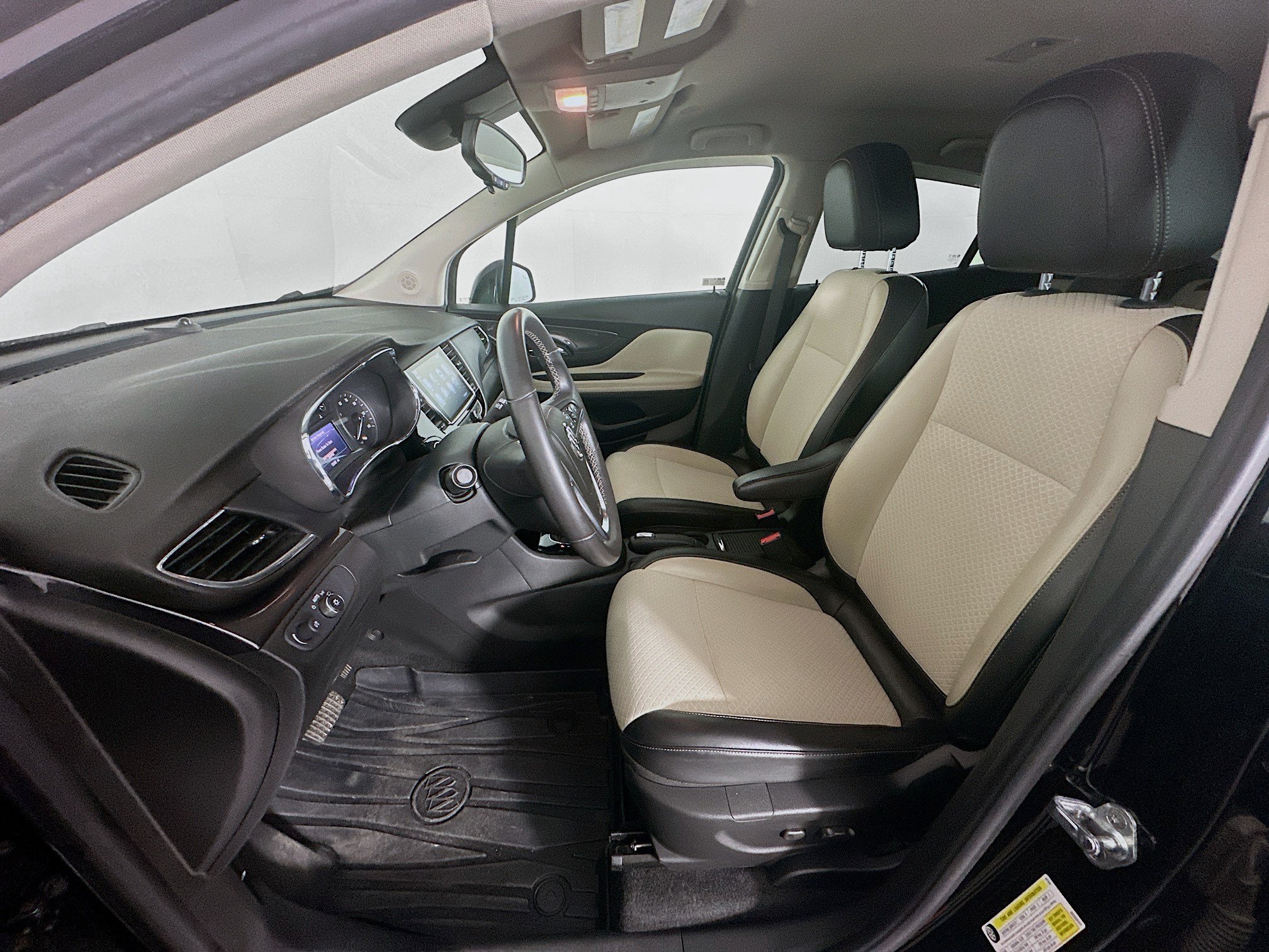 Used 2020 Buick Encore Preferred w/ Safety Package FWD image 13