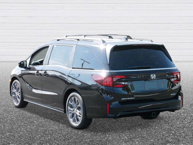 New 2026 Honda Odyssey Touring image 4