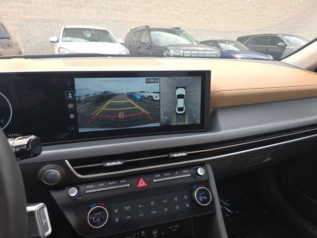 Used 2025 Hyundai Sonata Limited FWD image 9