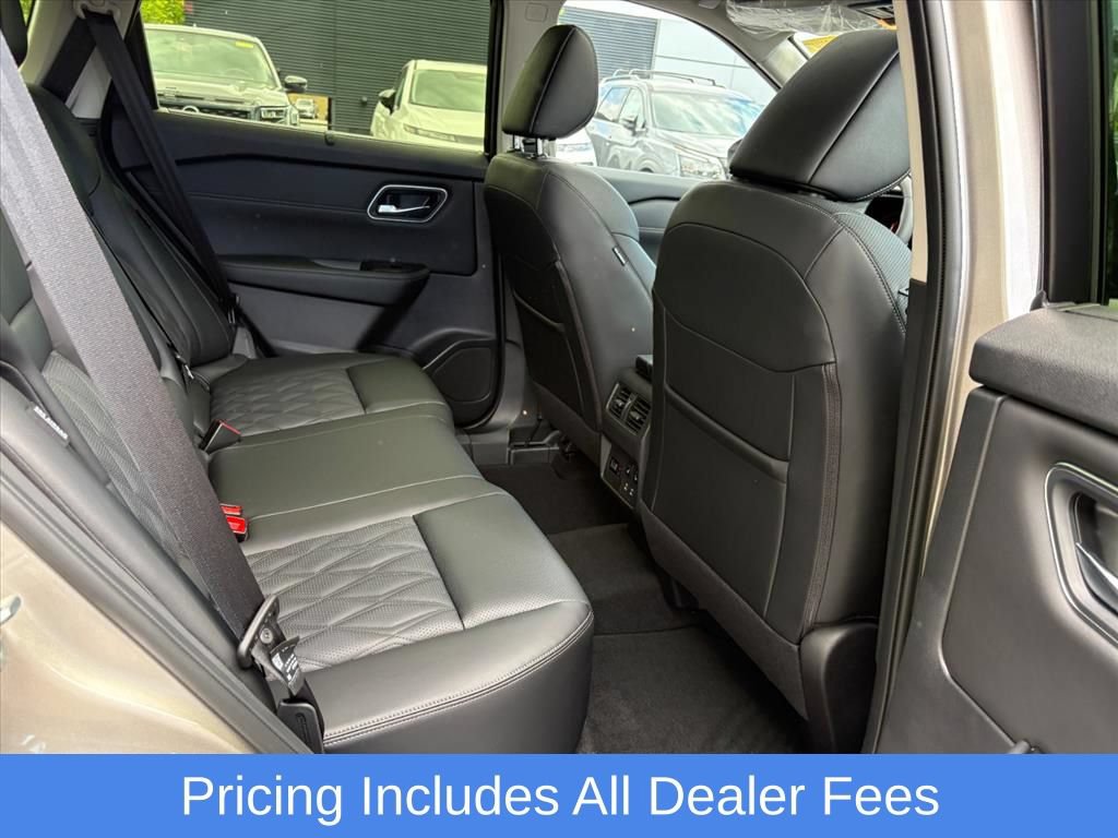 Used 2026 Nissan Rogue Platinum w/ Platinum Premium Package AWD/4WD image 20