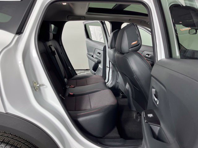 New 2026 Nissan Kicks SR w/ SR Premium Package FWD image 45