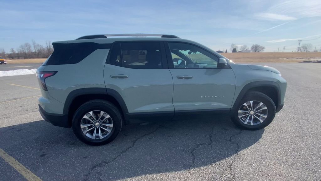 Certified 2025 Chevrolet Equinox LT w/ Convenience Package II image 9