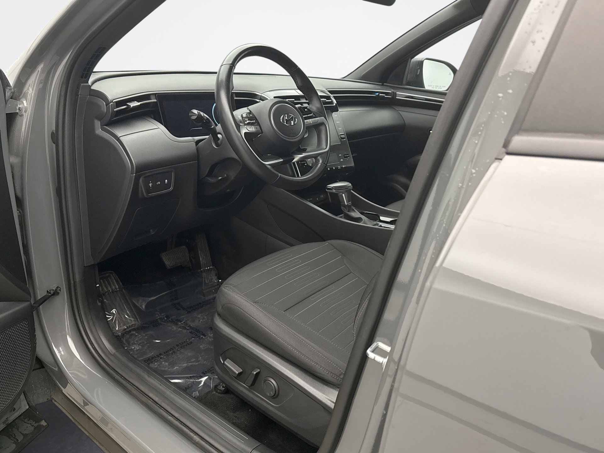 Used 2022 Hyundai Santa Cruz SEL Premium image 10