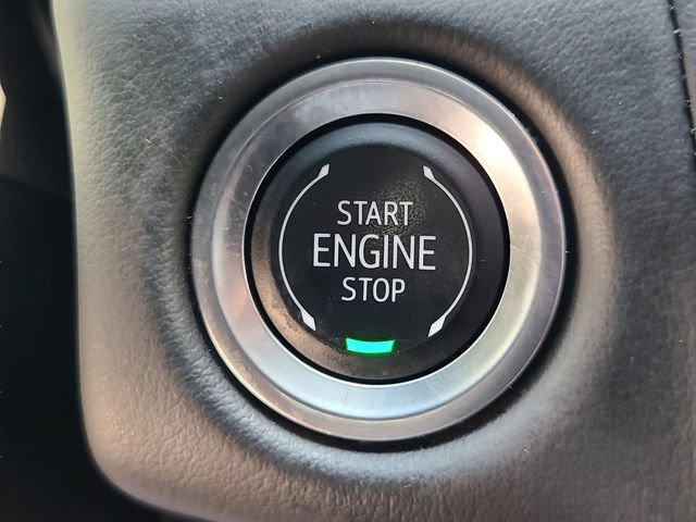 Used 2024 Chevrolet Suburban LT AWD/4WD image 32