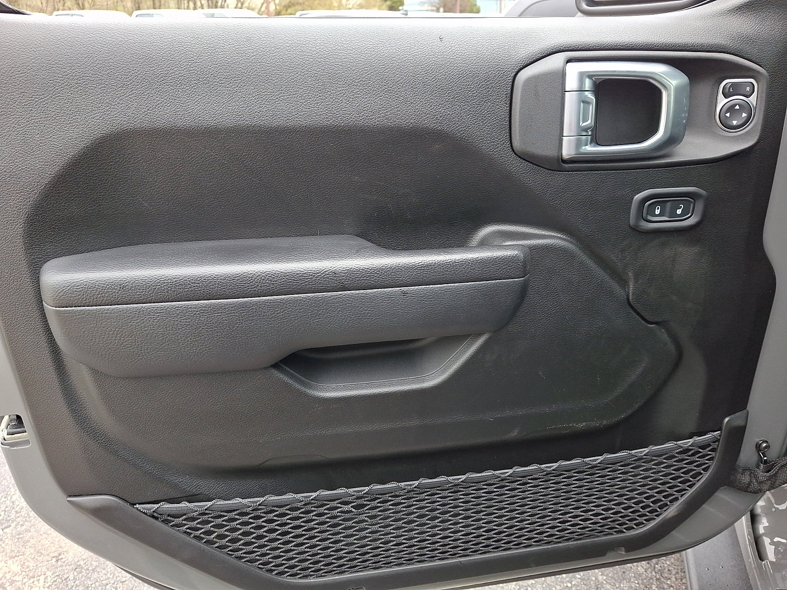 Used 2022 Jeep Wrangler Unlimited Sport image 14