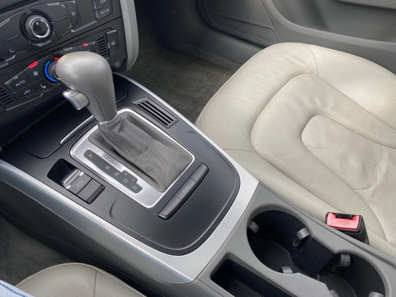 Used 2011 Audi A4 2.0T Premium image 27