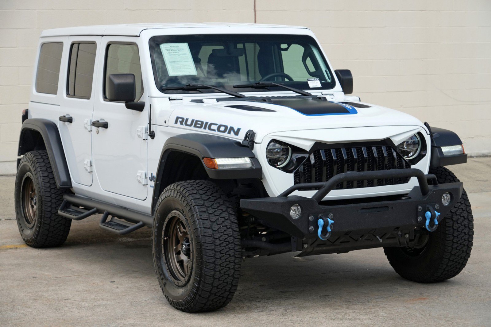 Used 2022 Jeep Wrangler Unlimited Rubicon 4xe w/ Cold Weather Group AWD/4WD image 58