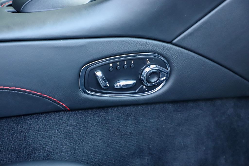 Used 2019 Aston Martin DBS Superleggera RWD image 45