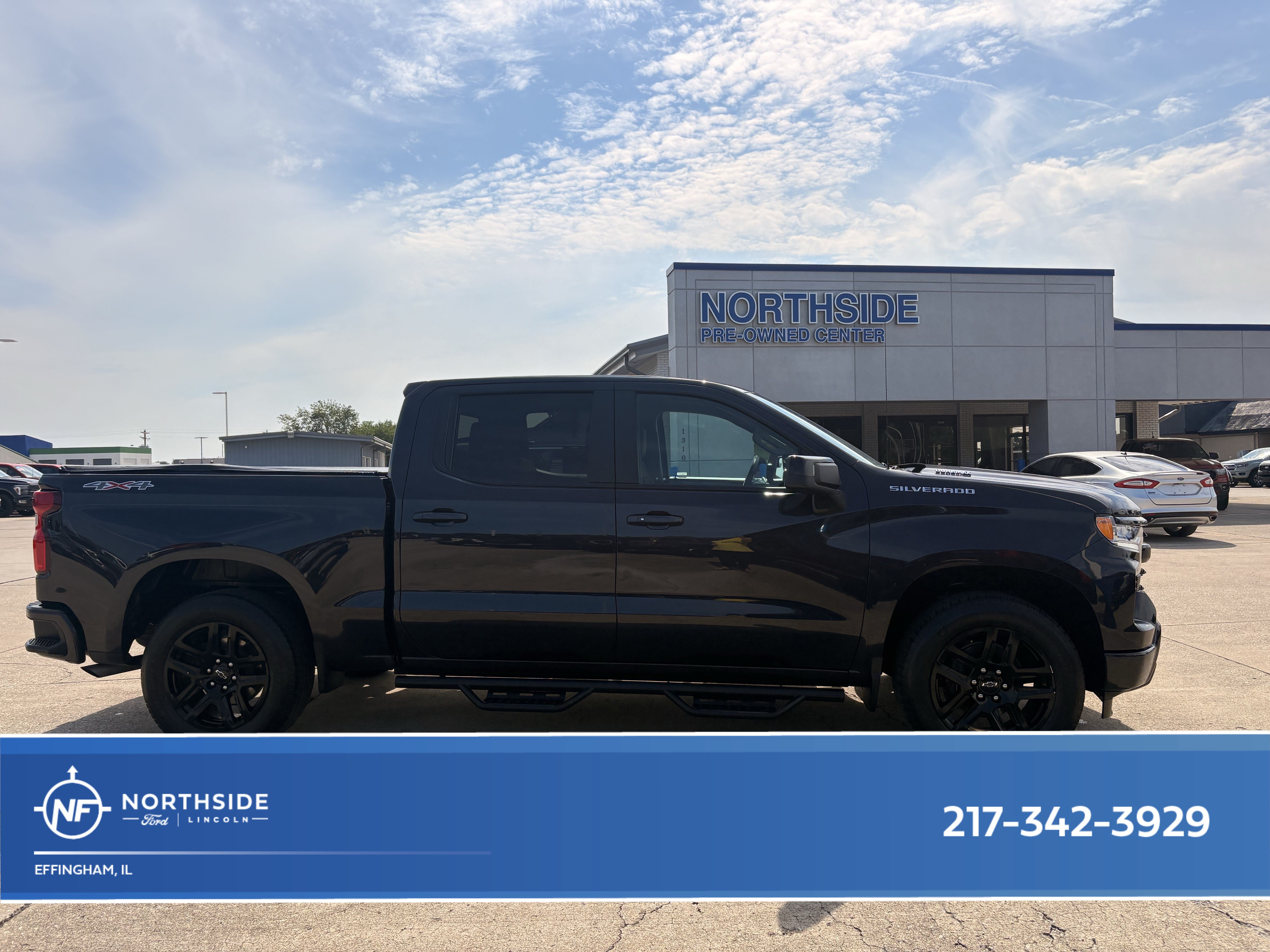 Used 2023 Chevrolet Silverado 1500 RST AWD/4WD image 1