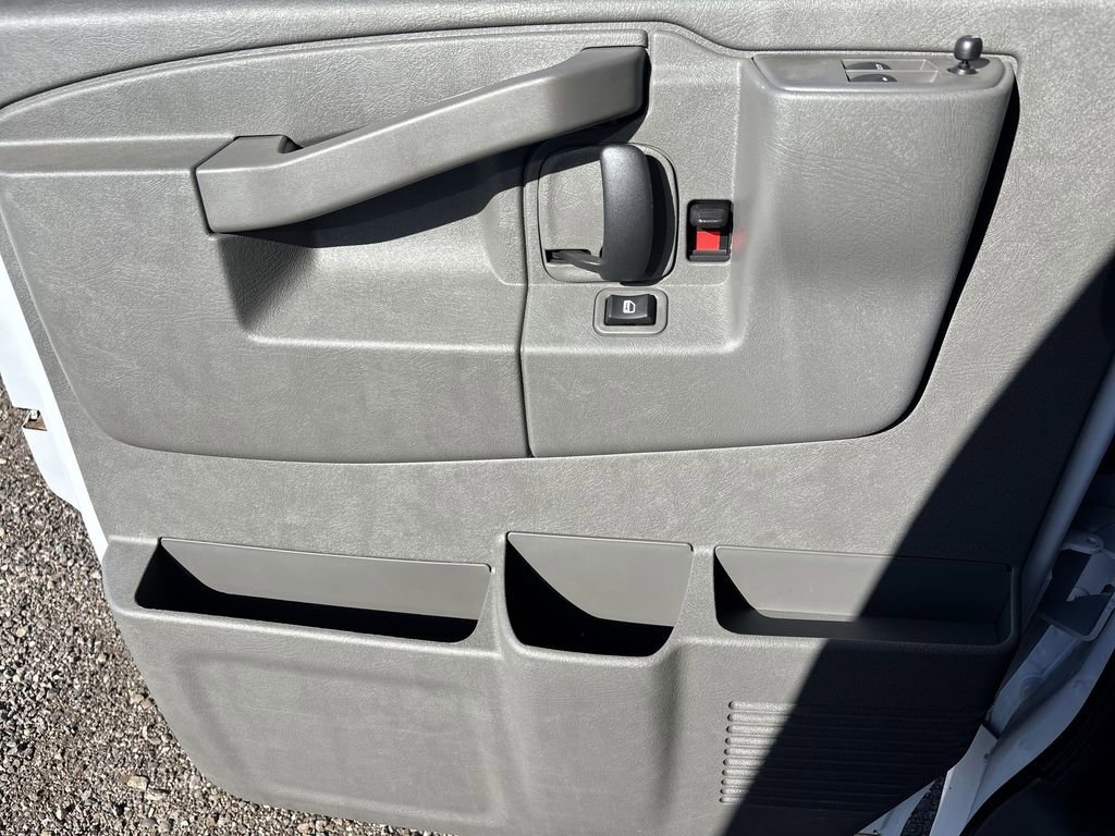 New 2025 GMC Savana 2500 Extended w/ Driver Convenience Package image 21