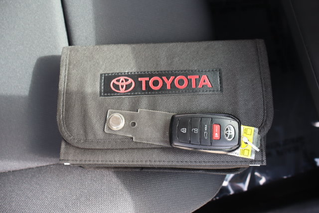 Used 2024 Toyota Corolla LE w/ LE Convenience Package FWD image 48