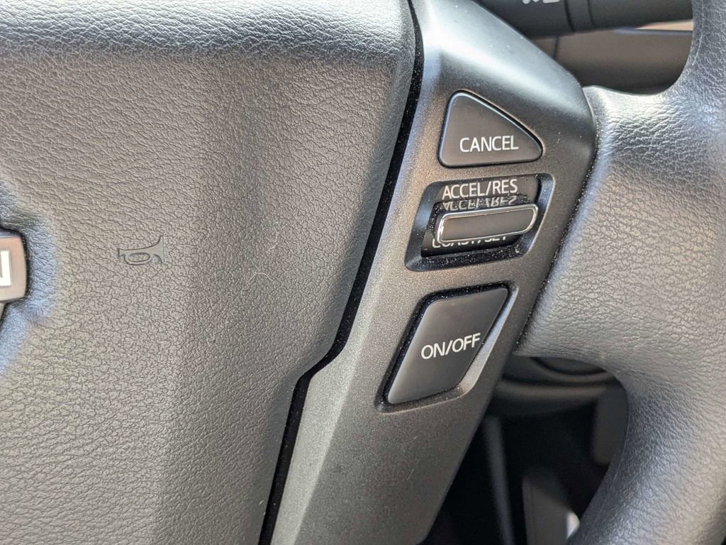 Used 2024 Nissan Frontier SV RWD image 27