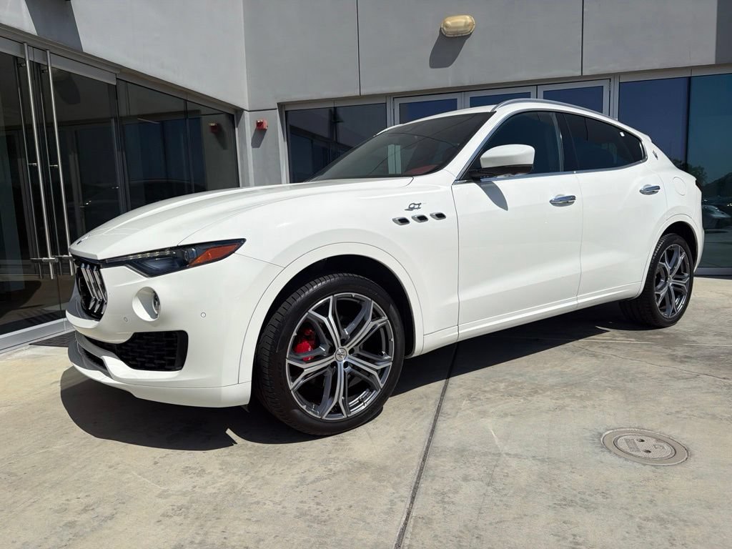 Certified 2023 Maserati Levante GT AWD/4WD image 4