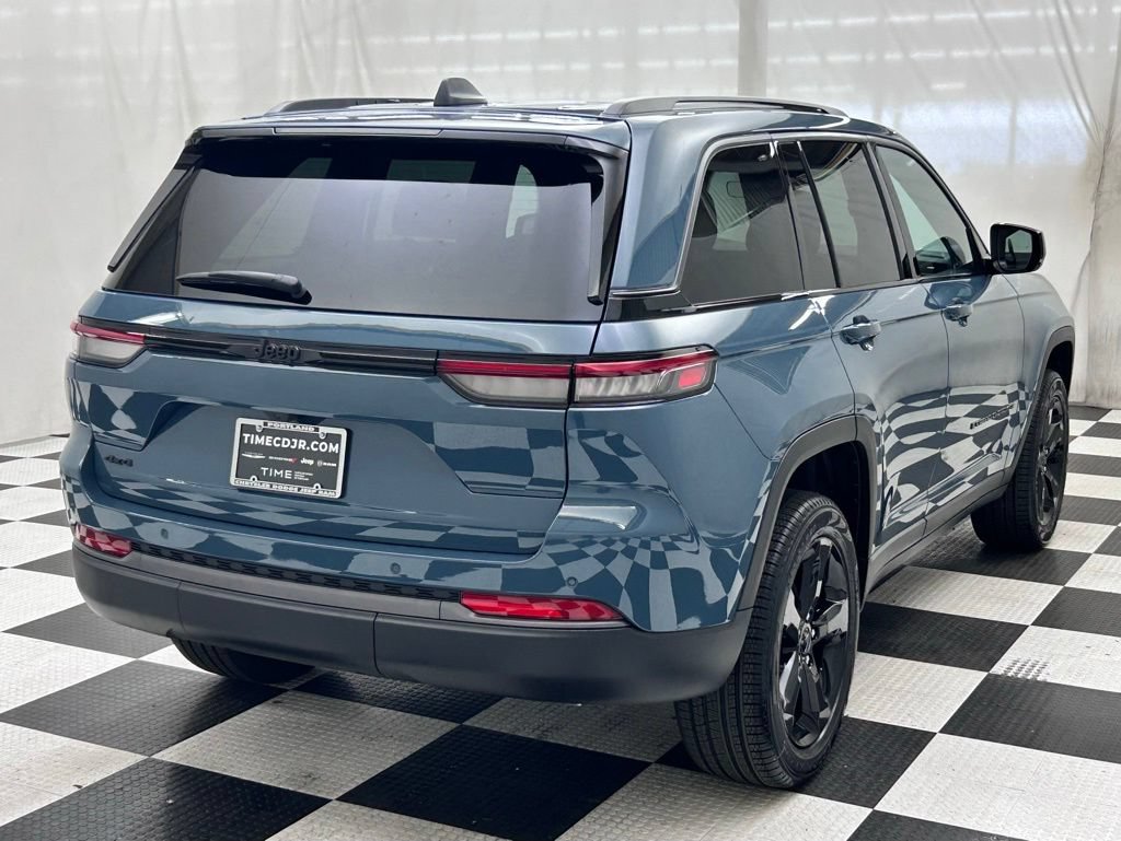 New 2026 Jeep Grand Cherokee Limited w/ Limited Altitude Package AWD/4WD image 7