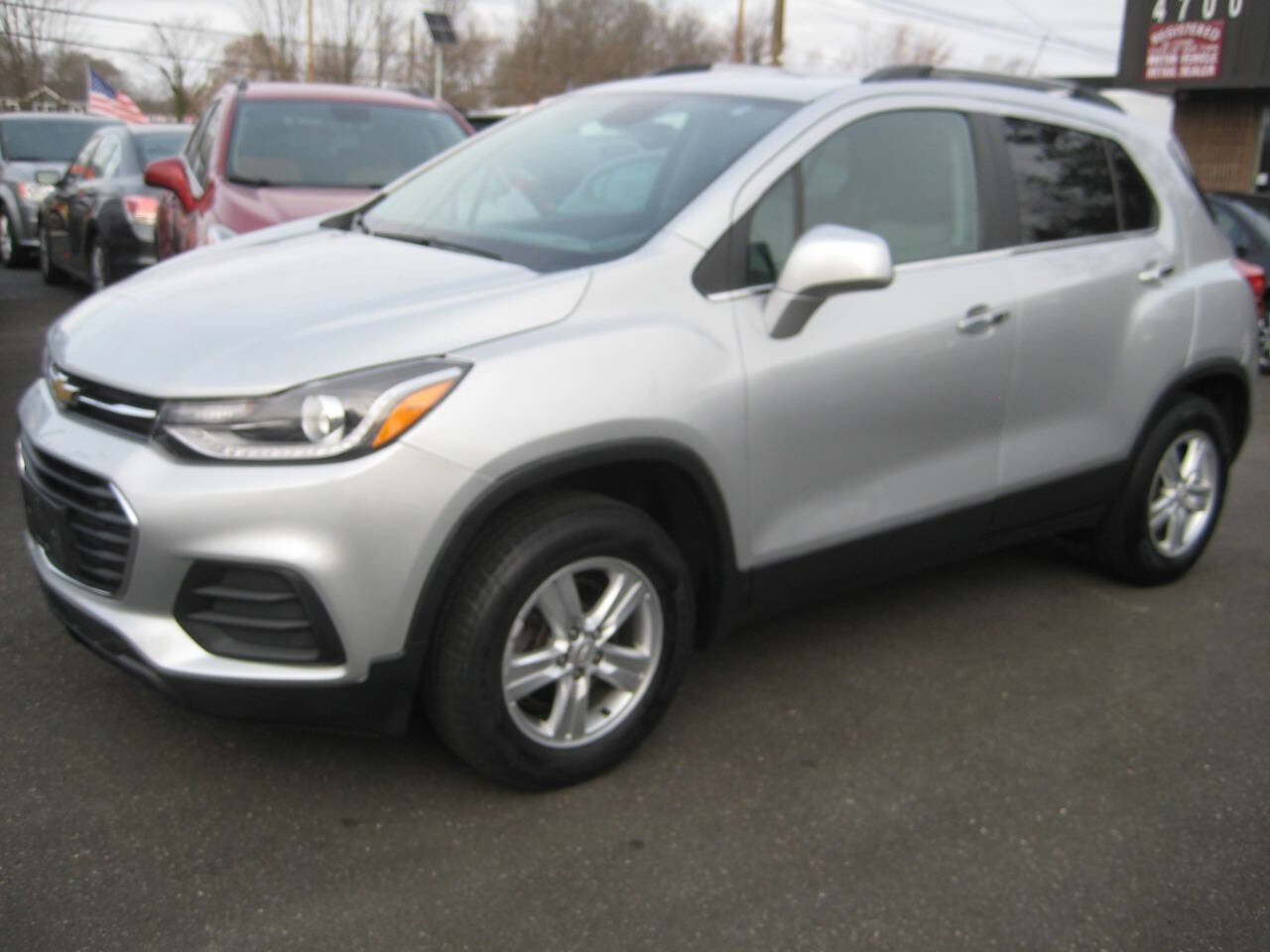 Used 2019 Chevrolet Trax LT w/ Driver Confidence Package image 11