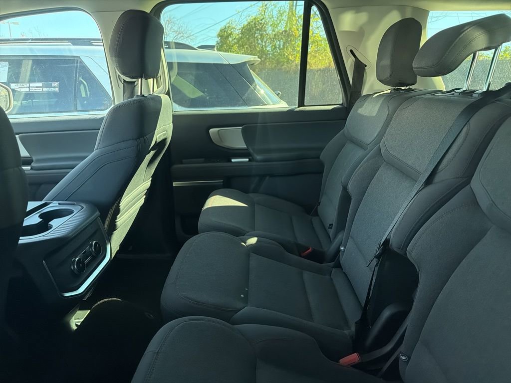 Used 2025 Ford Expedition Max Active image 4