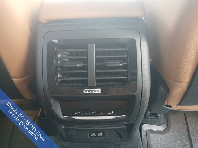 Used 2024 BMW X3 sDrive30i w/ M Sport Package RWD image 15
