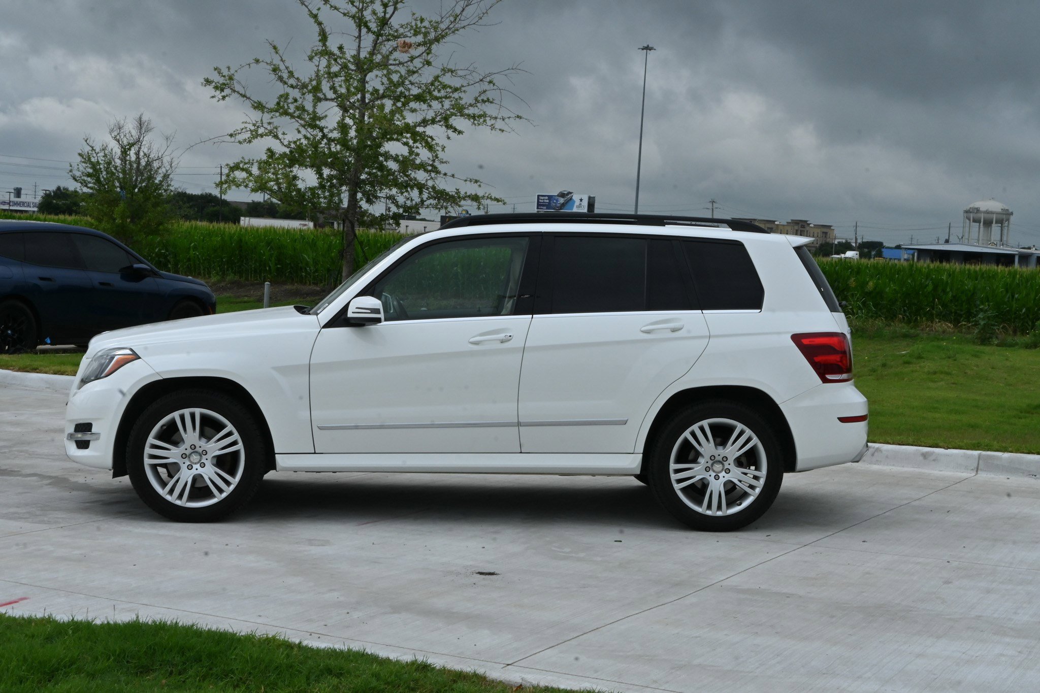 Used 2015 Mercedes-Benz GLK 350 2WD image 6
