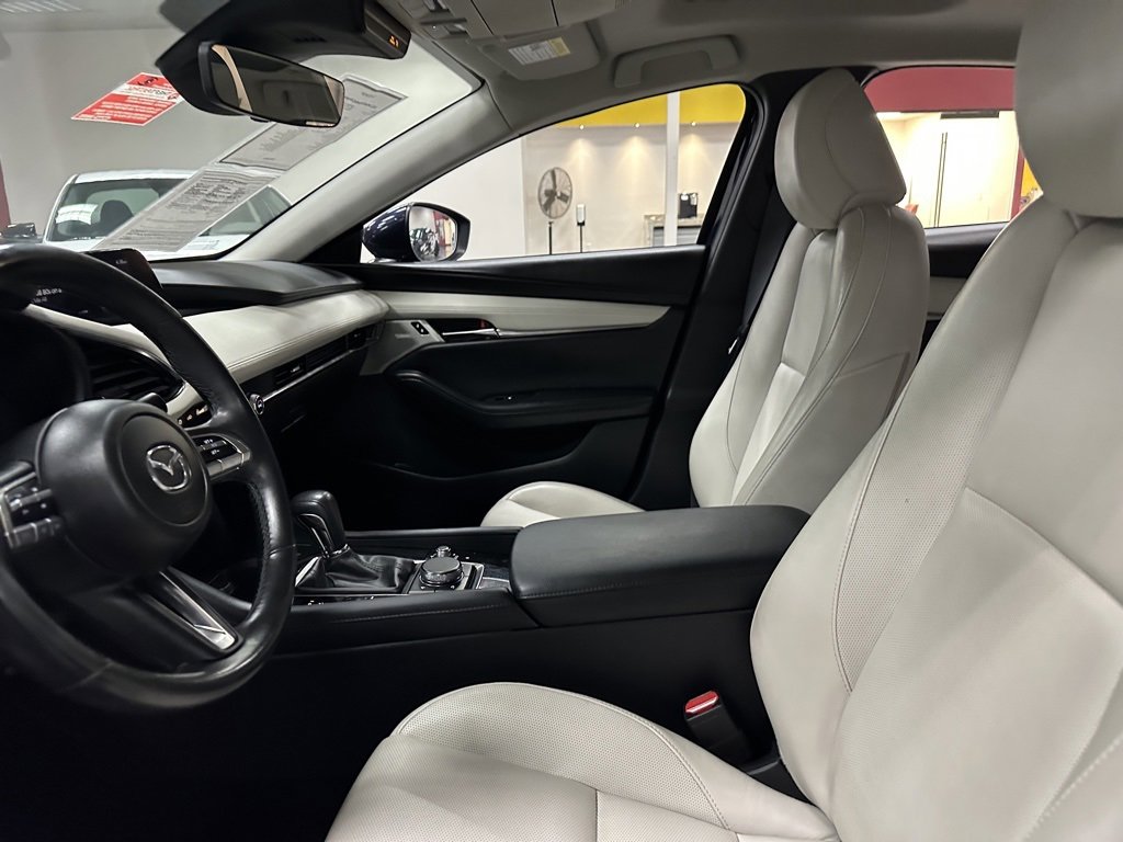 Used 2022 MAZDA MAZDA3 s image 16