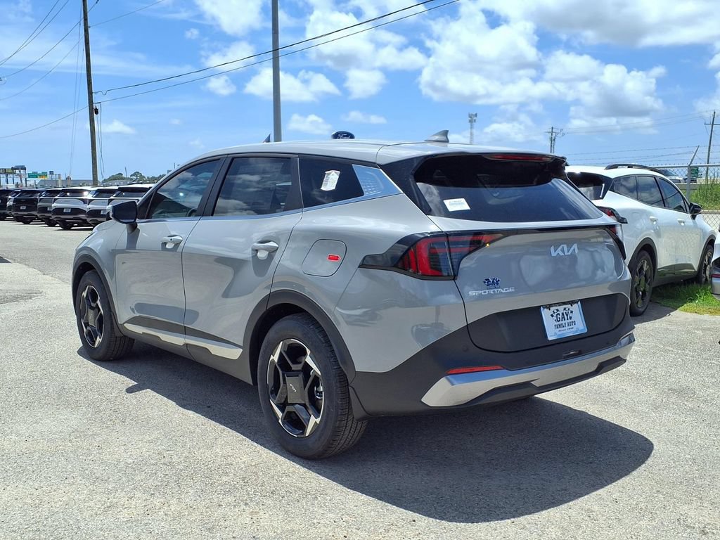 New 2026 Kia Sportage EX FWD image 2