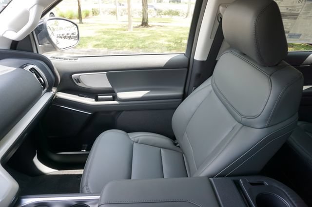 New 2027 Ford Expedition Max Active RWD image 33