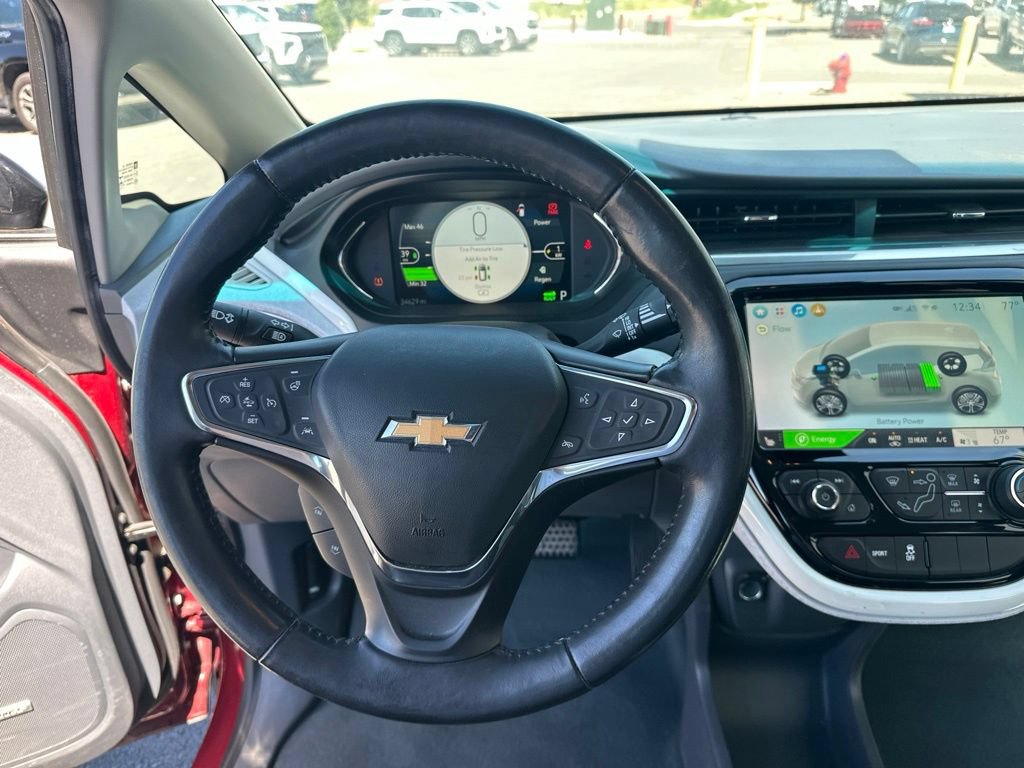 Used 2020 Chevrolet Bolt Premier w/ Infotainment Package FWD image 11