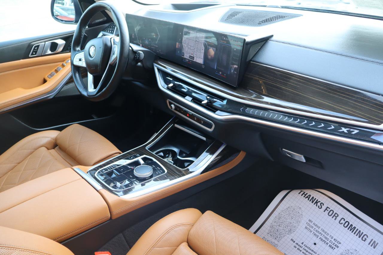 Used 2023 BMW X7 xDrive40i w/ Premium Package image 31
