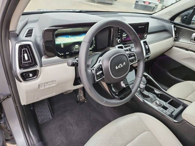 Used 2023 Kia Sorento SX image 10