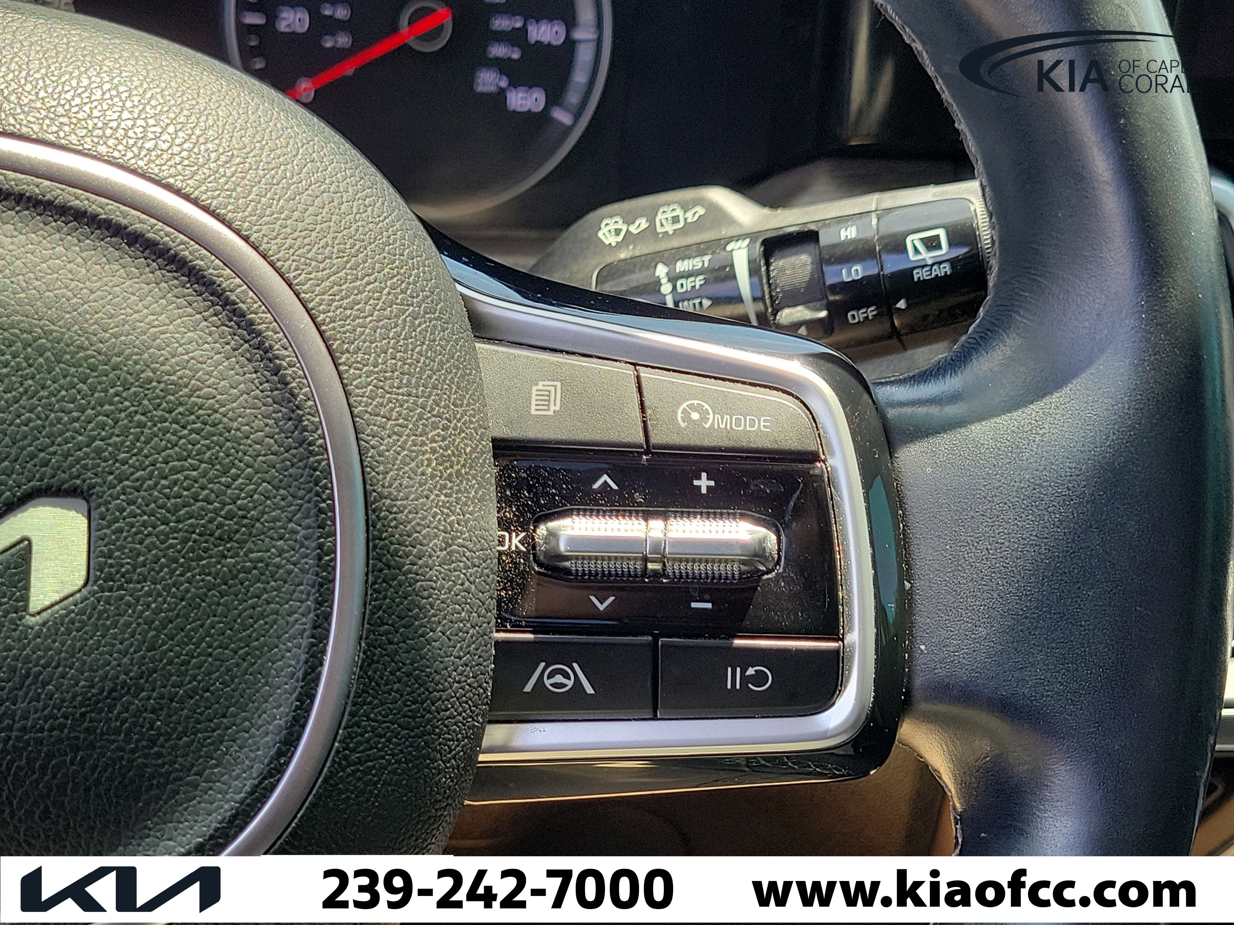 Certified 2022 Kia Sorento S w/ Panoramic Sunroof Package image 28