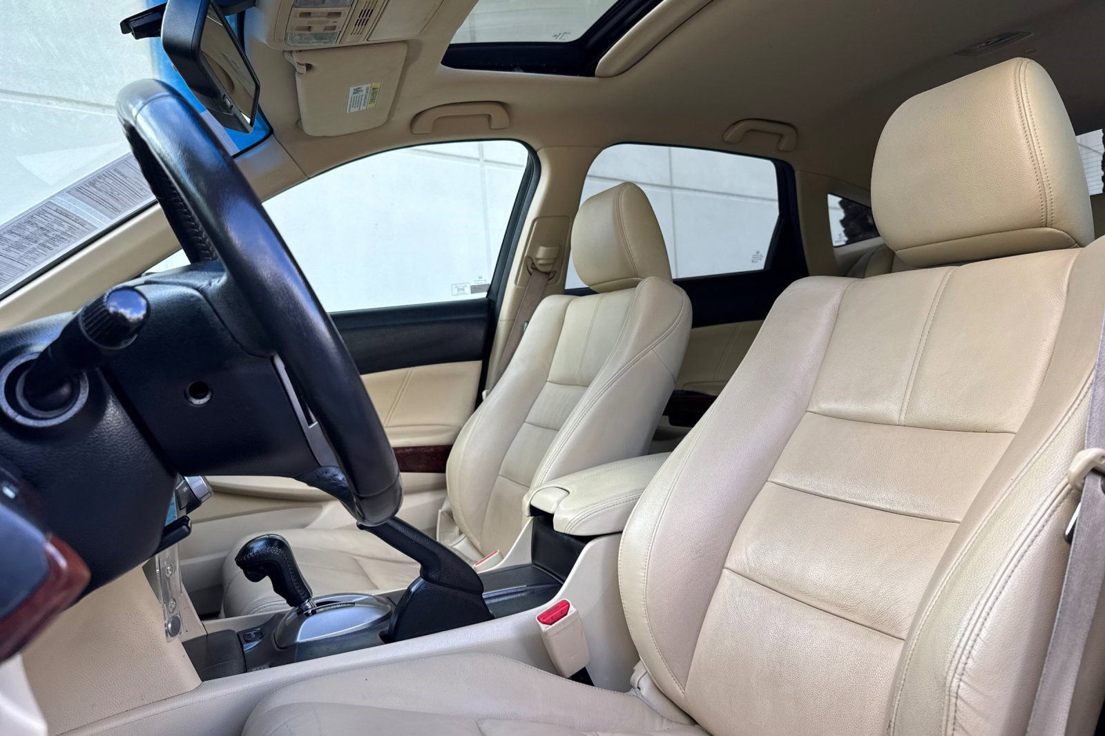 Used 2012 Honda Crosstour EX-L image 23