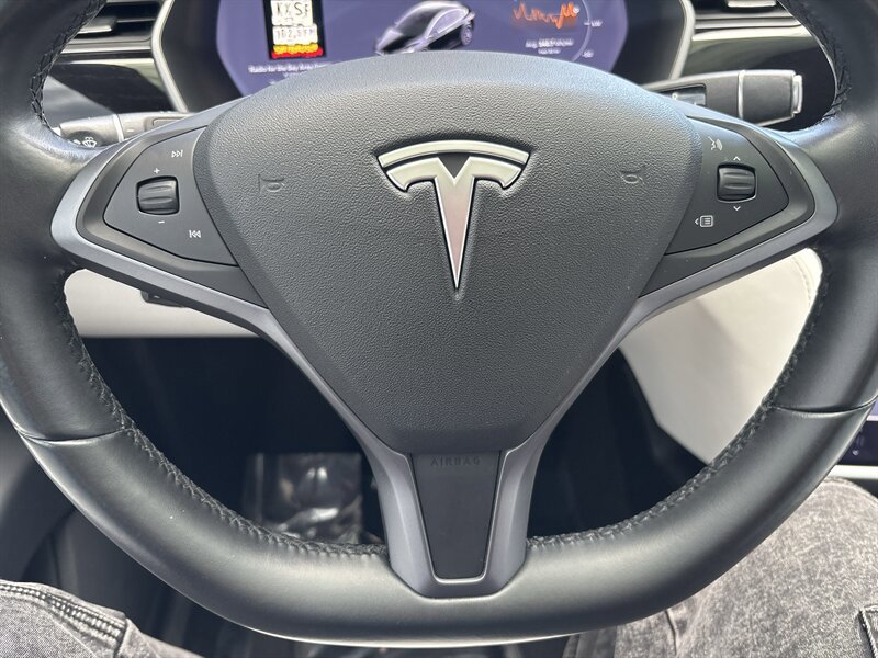Used 2018 Tesla Model X 75D AWD/4WD image 42