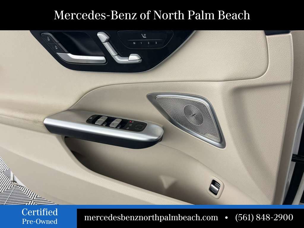 Used 2022 Mercedes-Benz C 300 4MATIC Sedan image 27