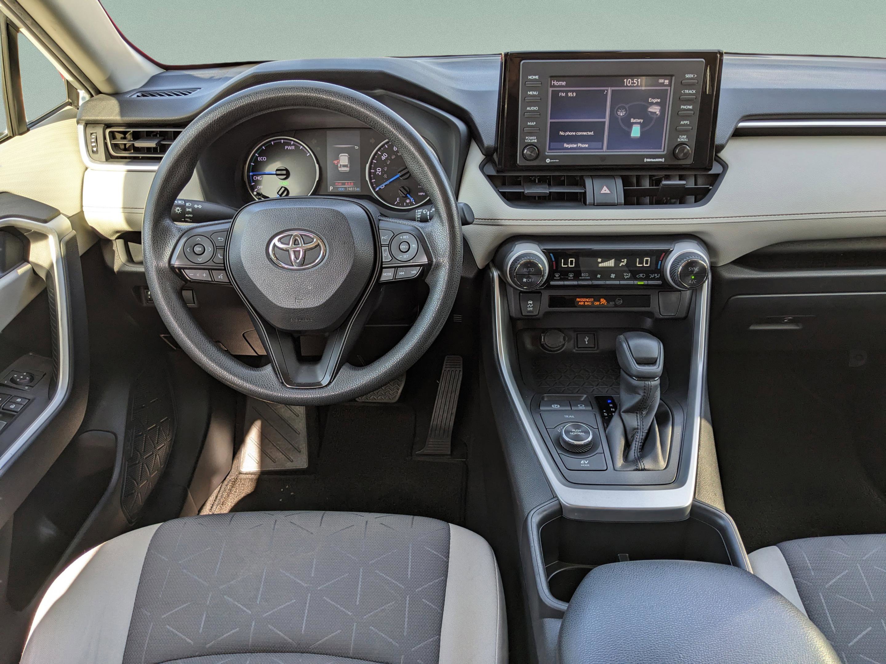 Used 2022 Toyota RAV4 XLE image 12