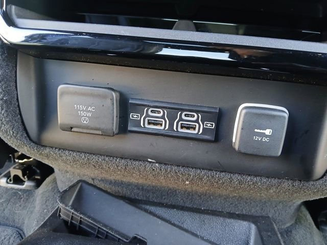 Used 2023 Jeep Wagoneer Series III w/ Premium Group I image 47