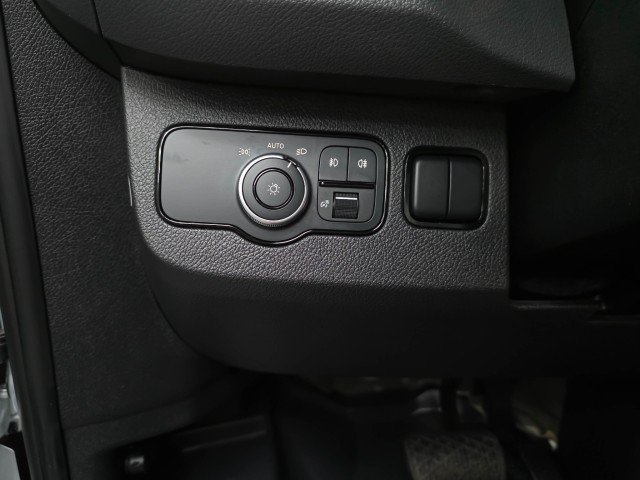 Used 2023 Mercedes-Benz Sprinter 3500 image 28