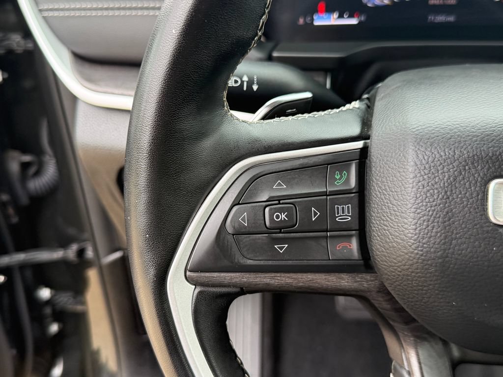Used 2022 Jeep Grand Cherokee L Limited AWD/4WD image 14