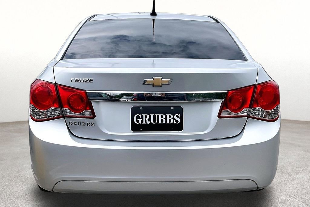 Used 2011 Chevrolet Cruze LS FWD image 6