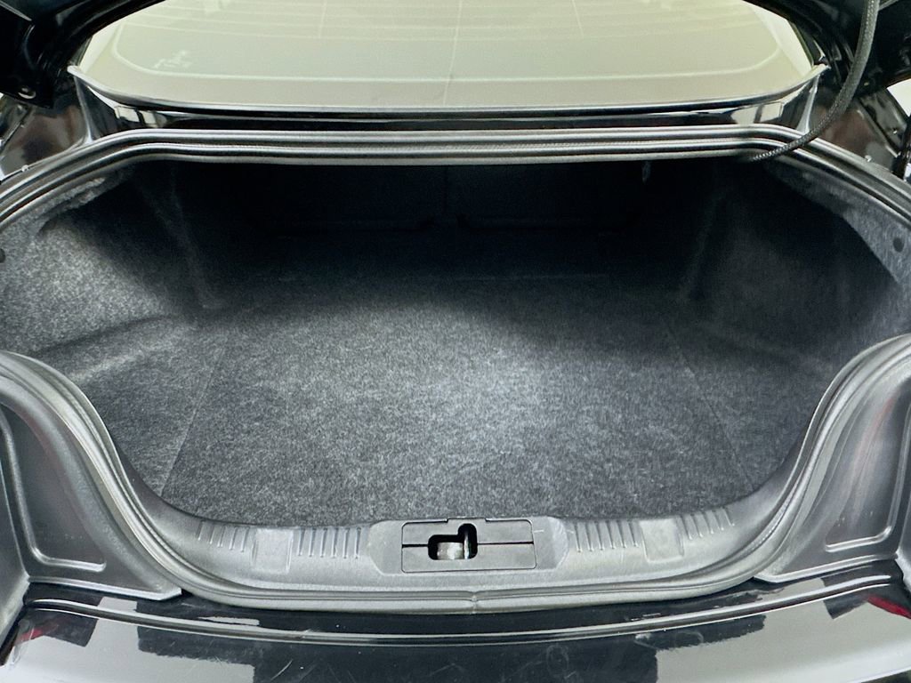 Used 2015 Ford Mustang Coupe image 18