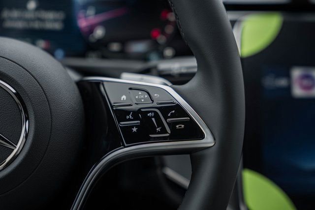 New 2026 Mercedes-Benz E 350 4MATIC Sedan image 28