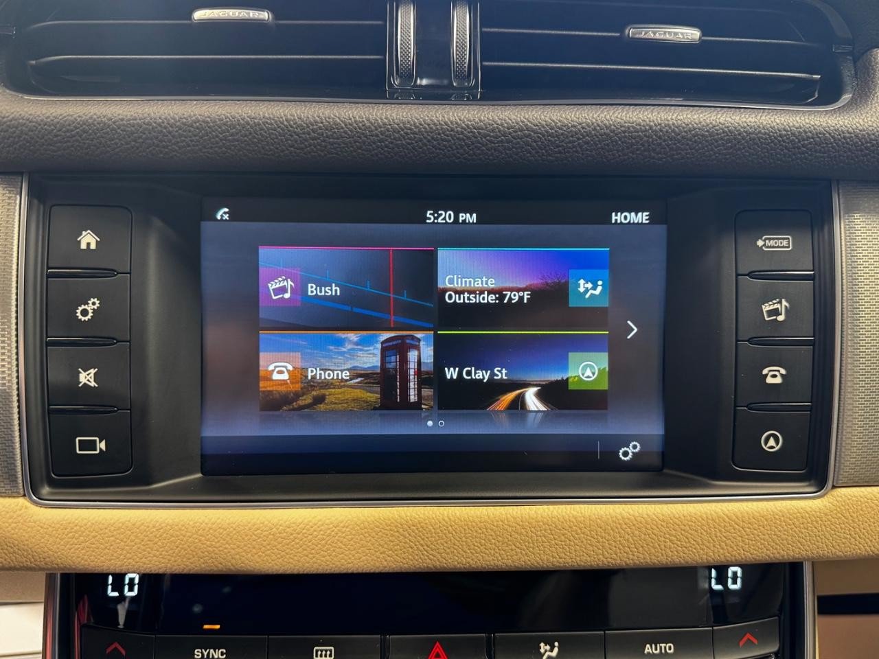 Used 2018 Jaguar XF Premium RWD image 20