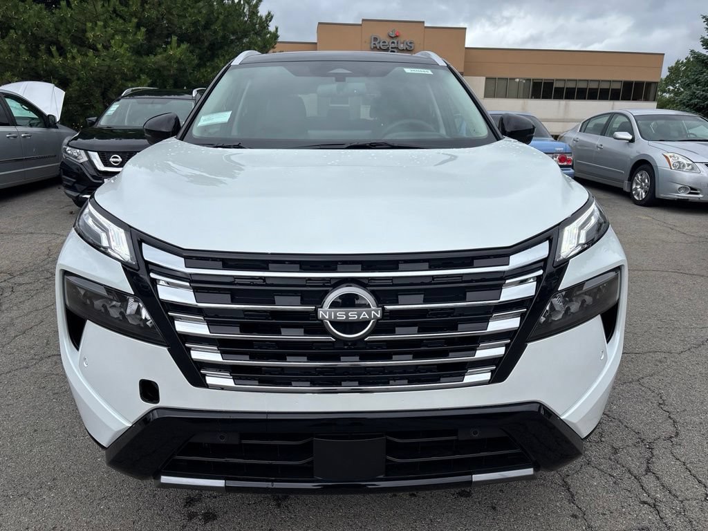 New 2026 Nissan Rogue Platinum w/ Platinum Premium Package AWD/4WD image 2